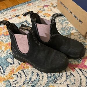 Blundstone Chelsea boots